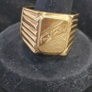 Mens heavy gold ring